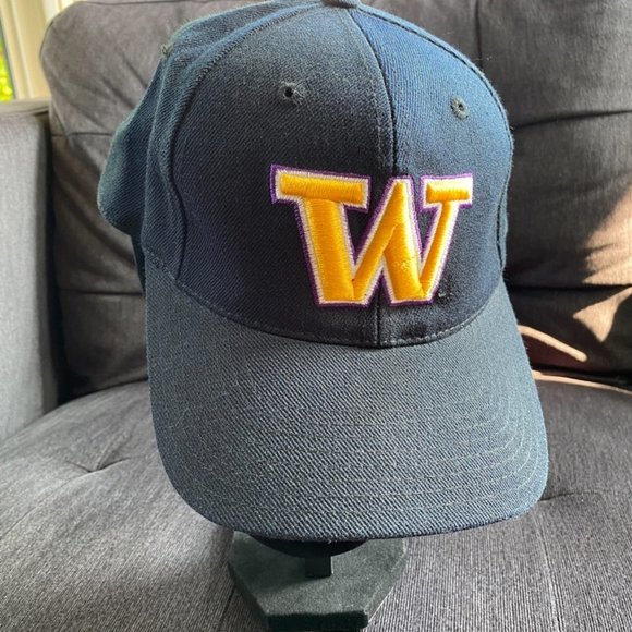 Rare Washington Huskies Embroidered American Needle Headwear College Hat Fit 7 - Picture 10 of 10